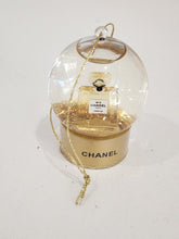Load image into Gallery viewer, NEW Mini No 5 Snow Globe Dome 2021