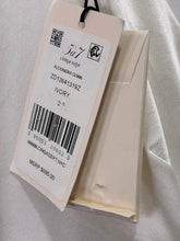 Load image into Gallery viewer, NWT Alexandria Halter Gown