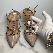 Load image into Gallery viewer, Patent Nappa Rockstud Ankle Strap 100mm Pumps Retail 1190