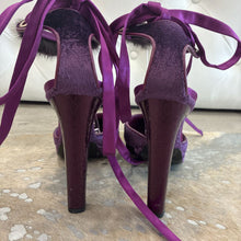 Load image into Gallery viewer, 2004 Silk & Velvet Fur Python Platform