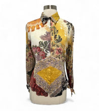 Load image into Gallery viewer, Collared Floral Long Sleeve Button Top
