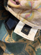 Load image into Gallery viewer, Collared Floral Long Sleeve Button Top