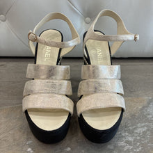 Load image into Gallery viewer, Crumpled Calfskin Grosgrain Pearl Wedge Sandals