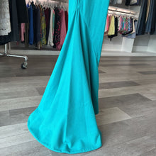 Load image into Gallery viewer, NWT Santia Gown