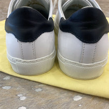 Load image into Gallery viewer, Clean 90 Sneakers