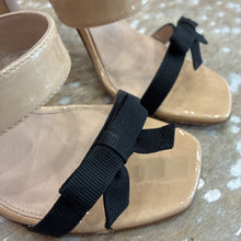 Load image into Gallery viewer, Ally Bow 100 Block Sandals