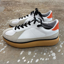 Load image into Gallery viewer, Delecity Vegan Leather Sneakers