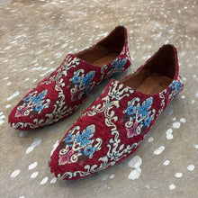 Load image into Gallery viewer, Brocade Flats