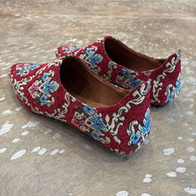 Load image into Gallery viewer, Brocade Flats