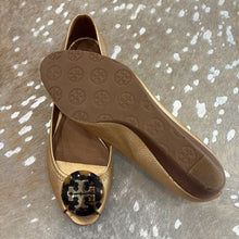 Load image into Gallery viewer, Tumbled Wedge Tortoise Shell Peep Toe