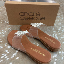 Load image into Gallery viewer, NIB Nadine 3 Flower Thong Sandals