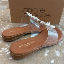 Load image into Gallery viewer, NIB Nadine 3 Flower Thong Sandals