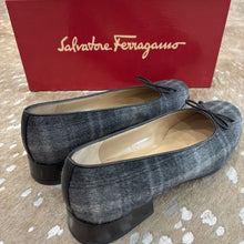 Load image into Gallery viewer, Aster Plaid Pumps