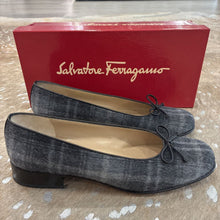 Load image into Gallery viewer, Aster Plaid Pumps