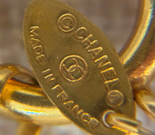 Load image into Gallery viewer, Coco Mark CC Matelassé Logo Necklace