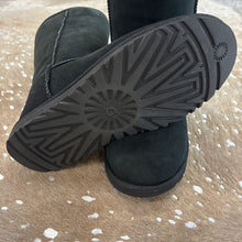 Load image into Gallery viewer, Classic Tall II Boots