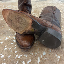 Load image into Gallery viewer, Western Ostrich Quill Cowboy Boots
