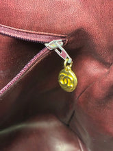 Load image into Gallery viewer, Lambskin V Stitch Chevron Boston Bag