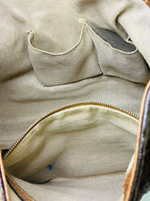 Load image into Gallery viewer, GG Guccissima Jackie Leather Hobo