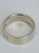 Load image into Gallery viewer, Diamond Lock & Keyhole Band