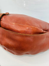 Load image into Gallery viewer, Leather Messenger Bag