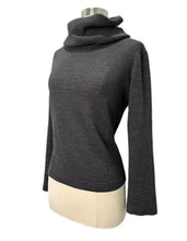 Load image into Gallery viewer, Vintage Wool Turtleneck Top