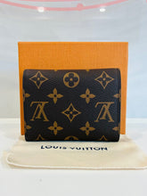 Load image into Gallery viewer, Monogram Victorine Wallet