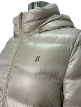 Load image into Gallery viewer, Resort A Shape Jacket in Nylon Ultralight