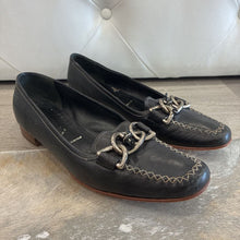 Load image into Gallery viewer, Chain-Link Accent Loafers