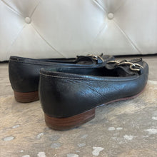 Load image into Gallery viewer, Chain-Link Accent Loafers