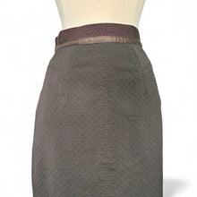 Load image into Gallery viewer, Textured Pencil Skirt