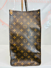 Load image into Gallery viewer, OnTheGo Rerverse Monogram Giant Tote GM
