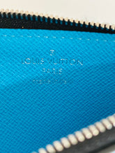 Load image into Gallery viewer, Taigarama Monogram Coin Card Holder