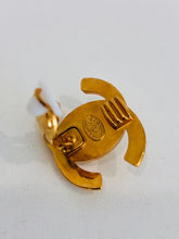 Load image into Gallery viewer, Vintage 96A Gold Turnlock Clip On Earrings