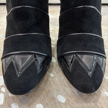 Load image into Gallery viewer, Inuk Seamed Suede Bootie