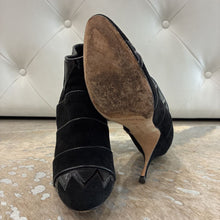 Load image into Gallery viewer, Inuk Seamed Suede Bootie