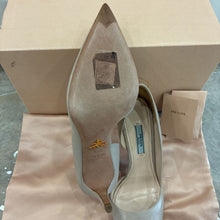 Load image into Gallery viewer, Leather D'Orsay Pump
