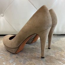 Load image into Gallery viewer, Betty Suede Platform Heels