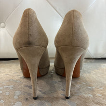 Load image into Gallery viewer, Betty Suede Platform Heels