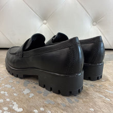 Load image into Gallery viewer, NWOT Modtray Leather Loafer