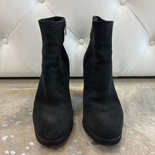Load image into Gallery viewer, Myranda Suede Boot
