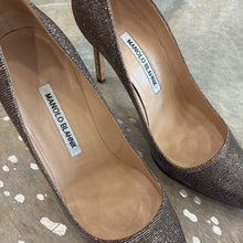 Load image into Gallery viewer, Pointed Toe Glitter Pumps