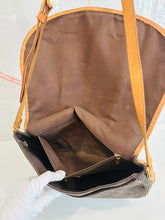 Load image into Gallery viewer, Vintage Monogram Menilmontant MM