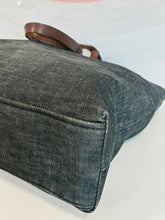 Load image into Gallery viewer, Denim & Leather Tote Bag