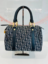 Load image into Gallery viewer, Trotter Small Boston Bag