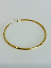 Load image into Gallery viewer, 18K Yellow Gold Hoop Earrings