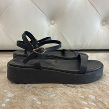 Load image into Gallery viewer, Irida Platform Sandals
