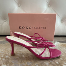 Load image into Gallery viewer, NWT Barely Strappy Sandal