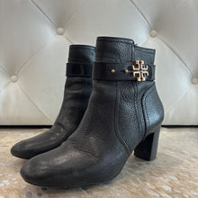 Load image into Gallery viewer, Pebbled Leather Ankle Boots
