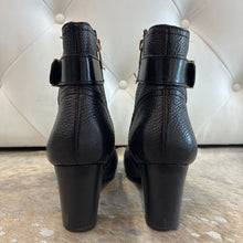 Load image into Gallery viewer, Pebbled Leather Ankle Boots